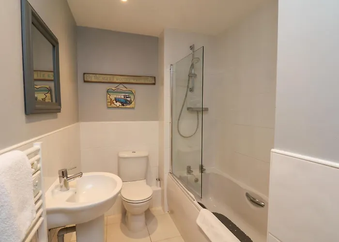 Cadliam Apartman Whitby