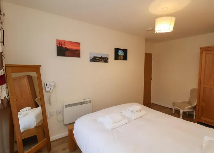 Cadliam Apartman Whitby