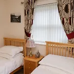 Apartment Cadliam Whitby