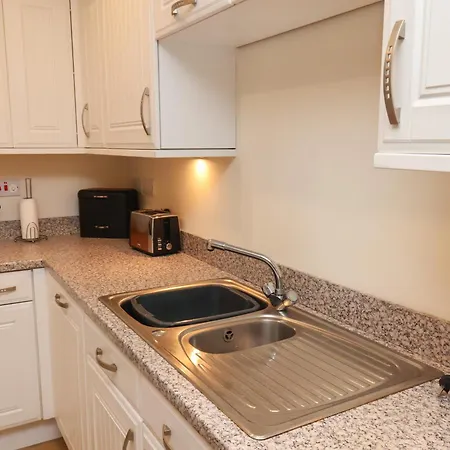 Cadliam ウィットビー