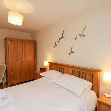 Cadliam ウィットビー